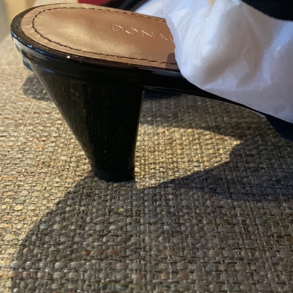 Gently Loved Donald Pliner Strappy Suede Heels Vista Style - Picture 7 of 8
